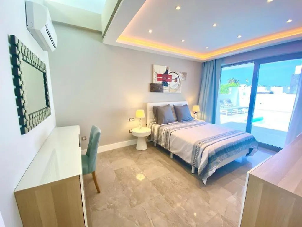 Villa Celine 卡门港 0*,  西班牙